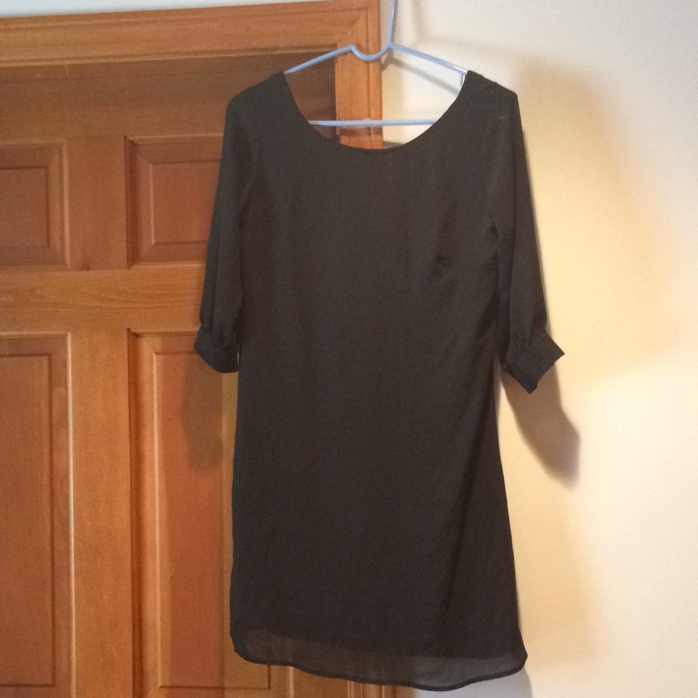 Black blouse with white bow